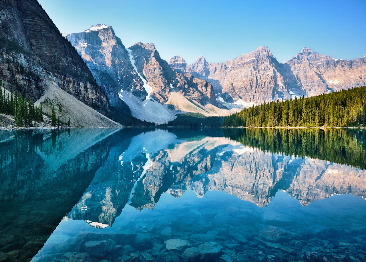 Best Travel eSIM Canada 5G (Toronto, Vancouver) - Rogers Wireless prepaid mobile data at YYZ/YVR from $3.99 ($1.32/GB)